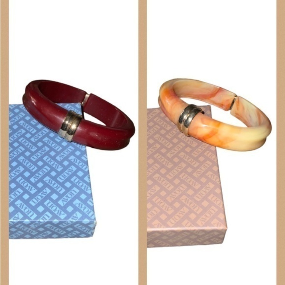 2-Avon 1981 Peach Marble & Burgundy Gold Accents Acrylic Spring Bracelet…
